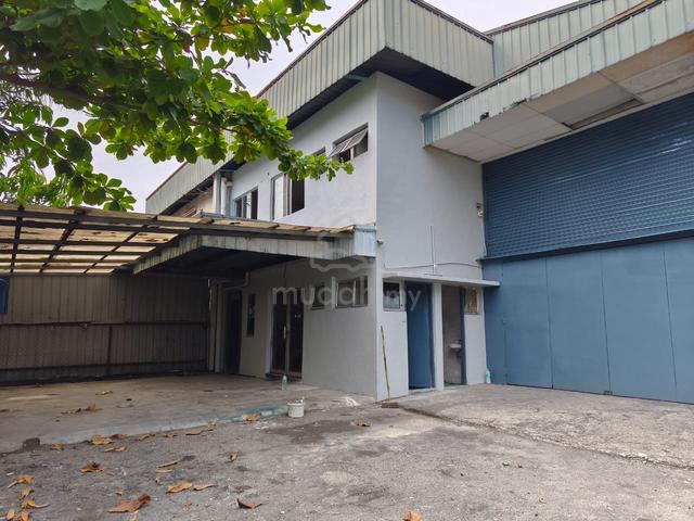 Semi-detached Factory Silibin 1