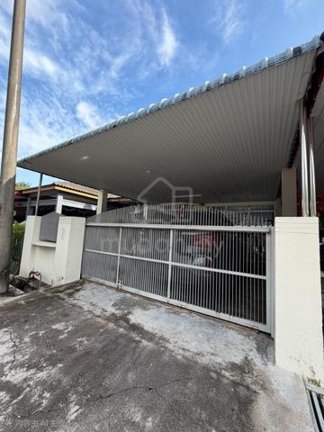 Alma Taman Impian Indah Nicely Fully Renovated 1-Storey Terace House ! 1