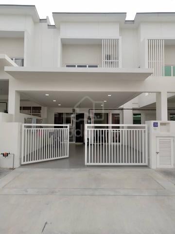 2 Storey House for sale Suriaman 2 @ Bandar Sri Sendayan 1