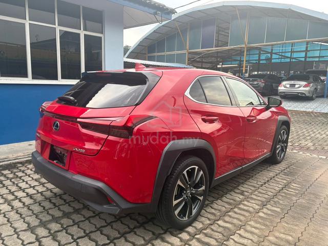 2022 Lexus UX200 2.0 Version L Red Premium Comfort - 2