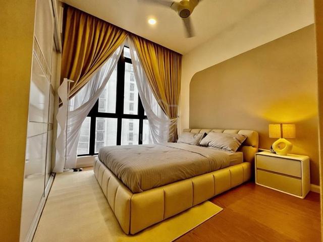 D' Pristine @ Medini 1