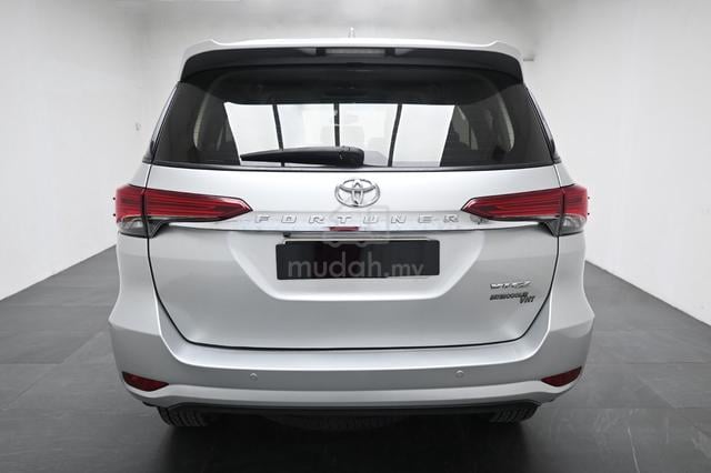 2016 Toyota FORTUNER 2.4 (A) 4X4 TIPTOP CONDITION - 5