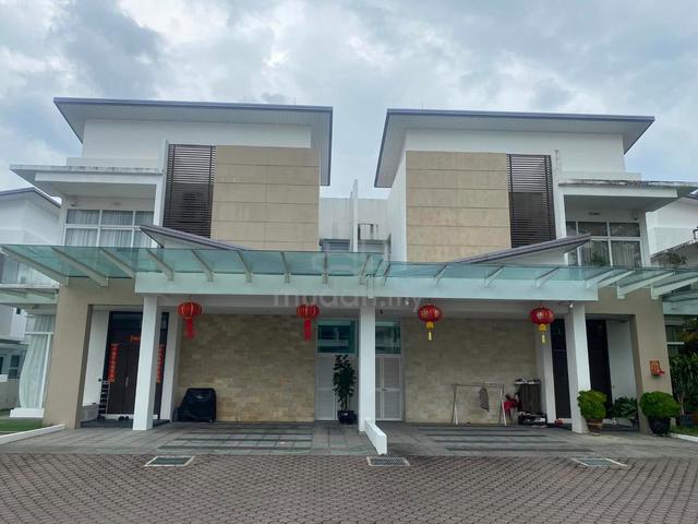 Sunway Rydgeway|semid|partly furnish|4 carpark|easy access 1