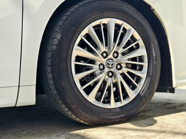 2023 Toyota Alphard SC ✨22k KM ONLY Sunroof & TV✨ - 4