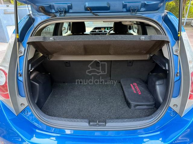 2012 Toyota PRIUS C 1.5 (HYBRID) (A) Direct Owner - 5