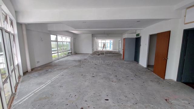 The Atmosphere Shop Office Space Seri Kembangan Putra Permai MRT Aeon 1