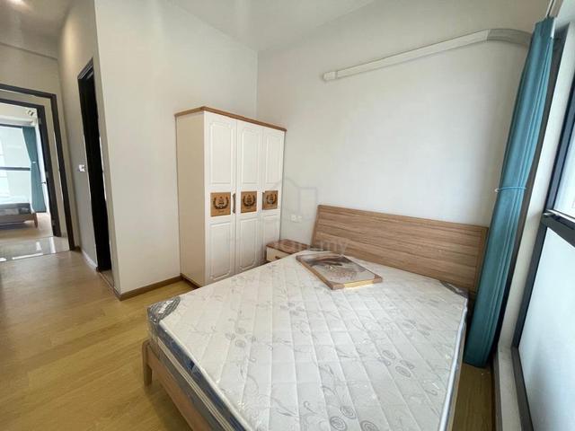 Second Master Room/ All Race/ Danga Bay/ Utilities Included/ ShutleBus 2