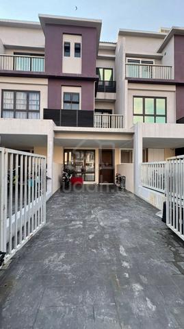 Selangor Bangi Leasehold Link Bungalow For Sale 1