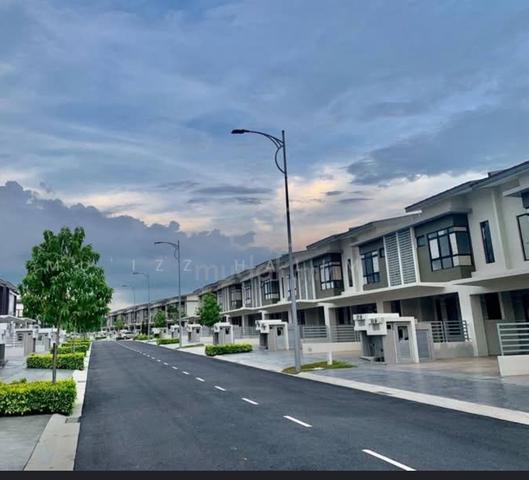 5Room Aircond 4Bath .1 July ready Move in!! 1