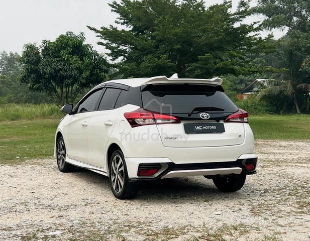 2023 Toyota YARIS 1.5 E (A)F/S/R⭐️BSM⭐️MILES 49K - 3