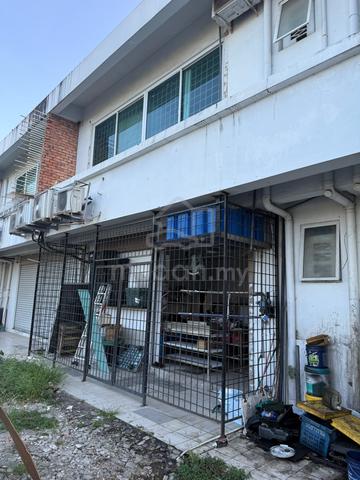 Two storey shop lot royal plaza putatan 1