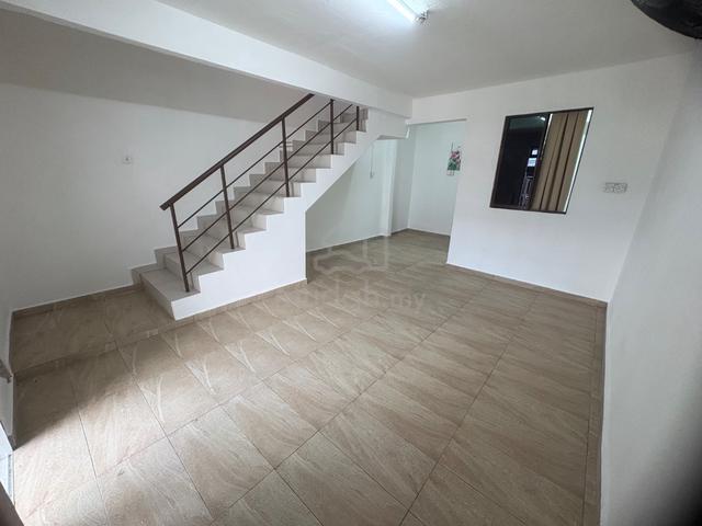 DOUBLE STOREY TERRACE @ Johor Jaya, Jalan Teratai 1