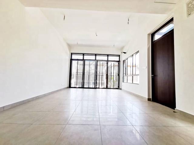 3 Storey Terrace House at Mulia Residence Cyberjaya BELOW MARKET VALUE 1