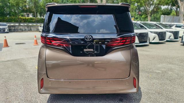 2025 Toyota ALPHARD 2.5 Z Low Mileage - 4