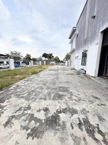 Setia Business Park 2 Cluster Factory Corner Rent, Dato Onn, Austin 1