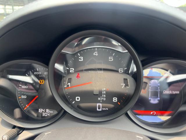 2022 Porsche CAYMAN BOXTER 718 (18k Milleage) - 3