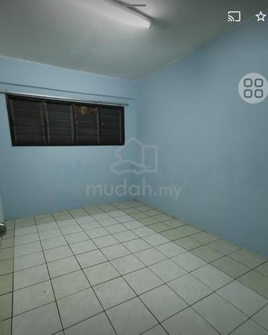 Room avalable 1