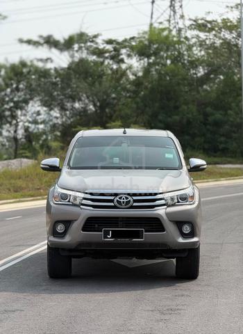 2016 Toyota HILUX 2.8 G VNT (A) Car King Condition - 2