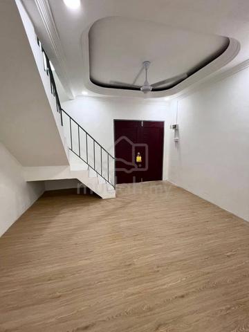 Kluang/Tmn Perwira Jaya/FULL LOAN+CASHOUT Unit/Siap Reno/Rumah Pertama 1