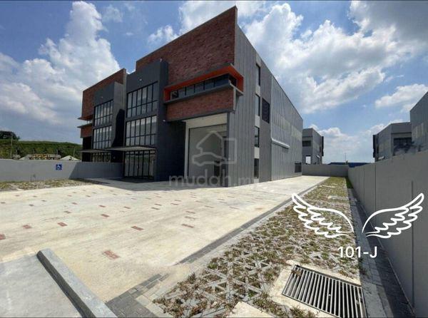 Elmina Business Park Sungai Buloh3 Storey Semi D Factory 150 amps 1