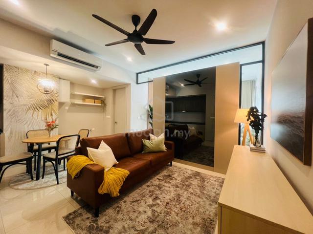 LINQ SKY RESIDENCES (Datum Jelatek) 1