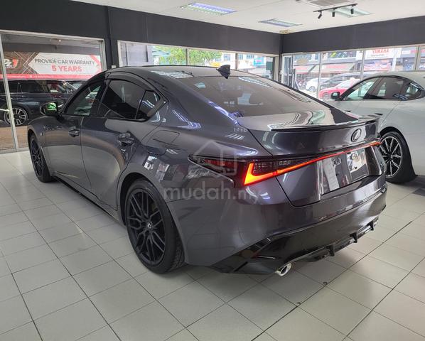 2023 Lexus IS300 2.0 F-SPORT MODE BLACK III S/ROOF - 4
