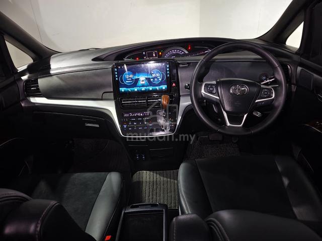 2016 Toyota Estima 2.4 Premium High Spec Like New - 3