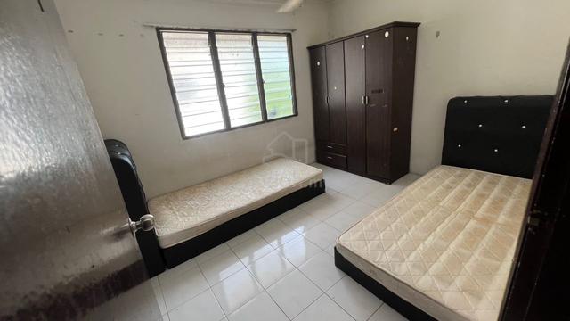 Room for rent gugusan melur near Mrt kota damansara 1