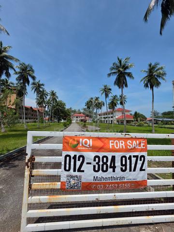 Beachfront Freehold Bungalow at Port Dickson Negeri Sembilan for sale 1