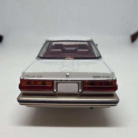 Tomica Limited Vintage LV-N175b Toyota - photo 3 of 5