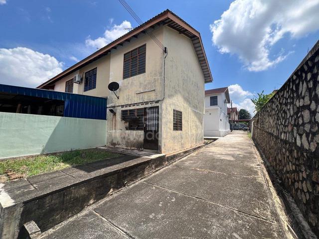 Double storey low cost end lot/Taman delima 2 1
