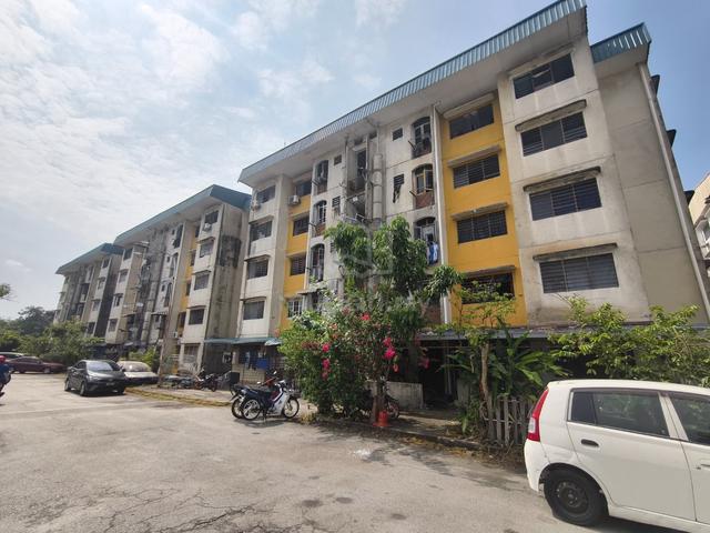 Flat PKNS Seksyen 24 Shah Alam 1