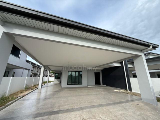 AVA GRAND DOUBLE STOREY SEMI DETACHED At KHUNG PHIN HEIGHT KUCHING 1
