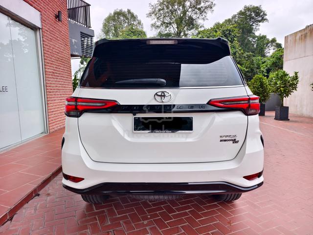 2022 Toyota FORTUNER 2.8 Diesel VRZ Toyota waranty - 5