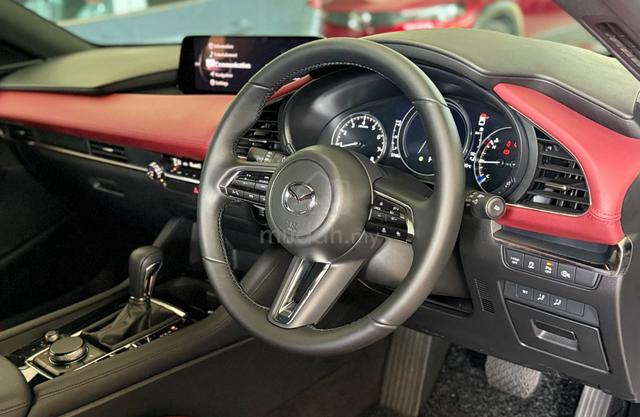 2025 Mazda 3 1.5 (A) Liftback 2.XX % Interest - 5