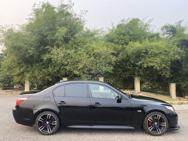 Bmw e60 525i - 4