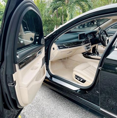 Cream interior 2016 BMW 7 SERIES 3.0 40LI - 5