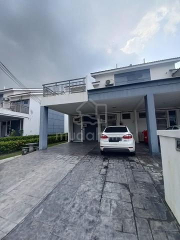 Townhouse Bawah Simfoni Perdana, Puncak Alam 1