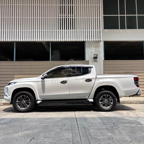 LOW DEPOSIT‼️Mitsubishi Triton 2.4 VGT Premium - 3