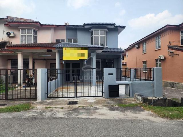 End Lot Freehold Taman Dahlia, Salak Tinggi, Sepang 1