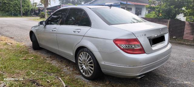 2011 Mercedes Benz C250 CGI BlueEFCY - 4