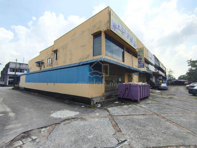 25x80 Taman Universiti 1.5 Storey Factory 1