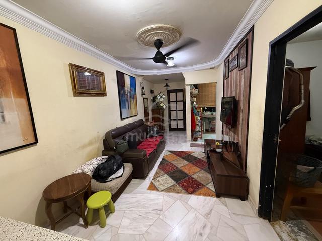 Pangsapuri Seri Nilam (Ampang) 1