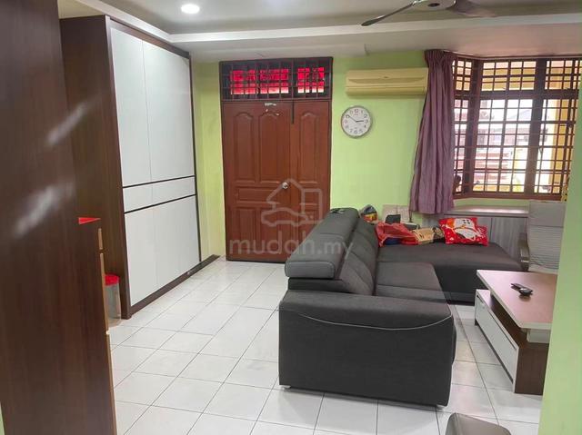 Taman Daya Jalan Nibong Good Condition 2 Storey House For Sale 1