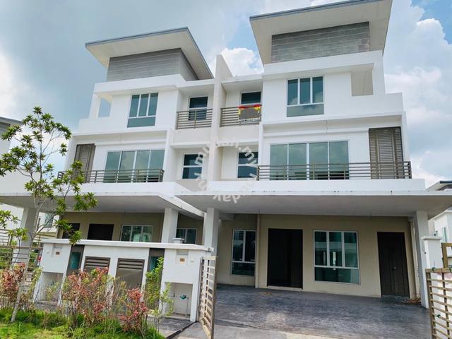 Semi D 3 Sty Regency Parc Desa Mas Bandar Country Homes Saujana Rawang 1