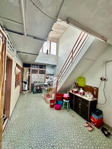 Bentong Double Storey Prime Shop Lot Pasar Hot Area for sale. 1