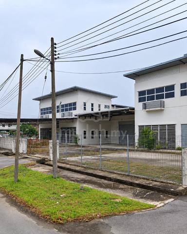 Near MJC, Batu Kawa - 20,000 sqft Warehouse FOR RENT 1