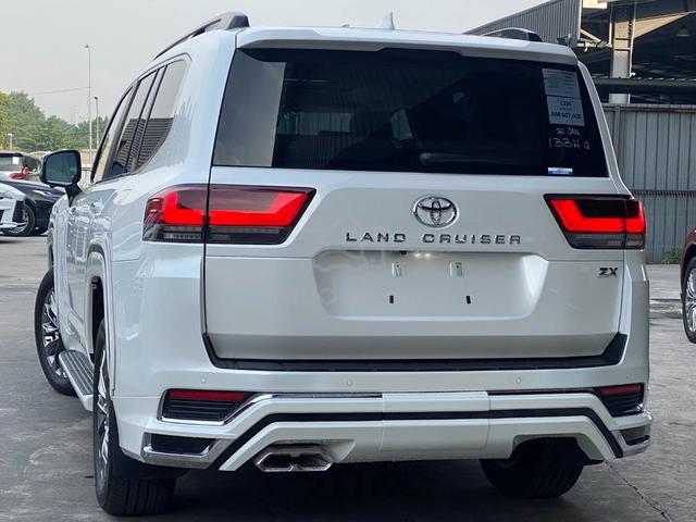 2025 Toyota LANDCRUISER 3.5 ZX FREE TINTED - 2