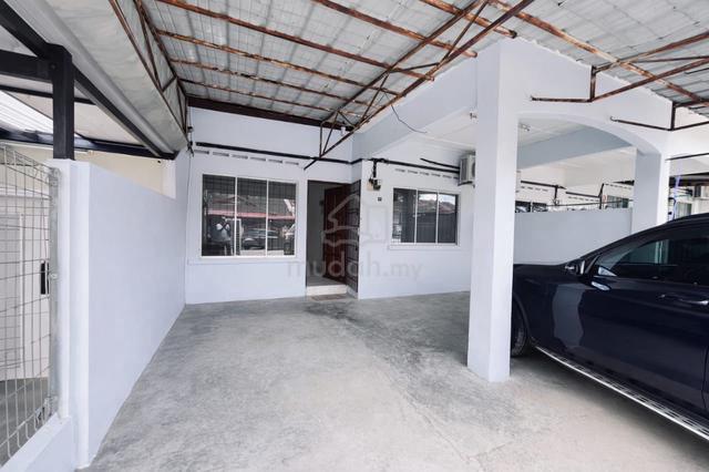 Kulai gunung pulai single storey 20x70 renovated freehold 1