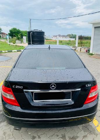 2011 Mercedes Benz C250 CGI BlueEFCY - 4